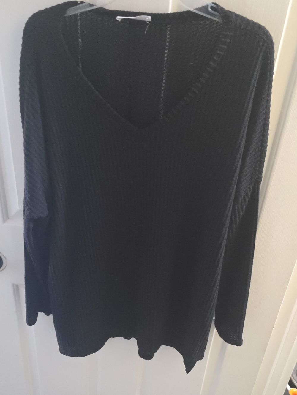 Zenana Outfitters Black Knit V-Neck Pullover
